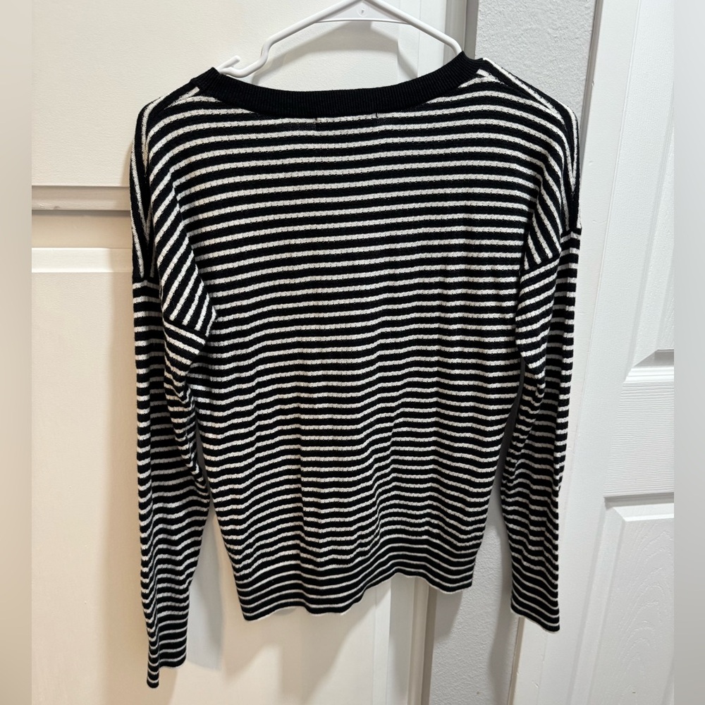 Banana Republic sweater - Picture 3 of 4